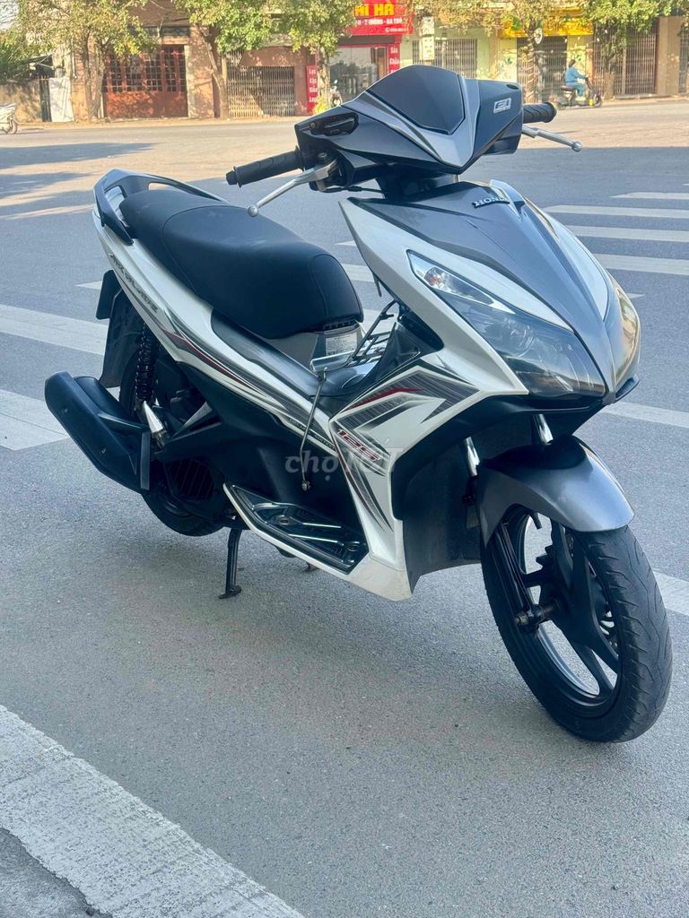 Honda Air Blade 125cc 2015 Trắng xám. Mua bán Xe máy tại Thành phố Nam Định Nam Định được đăng bởi  long việt  hình 2
