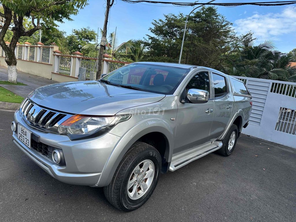 Bán Tải Triton 2017 số tự đông siêu bền tiết kiệm. Mua bán Ô tô tại Thành phố Long Khánh Đồng Nai được đăng bởi Cửa Hàng Xe Máy Thái Phong hình 6