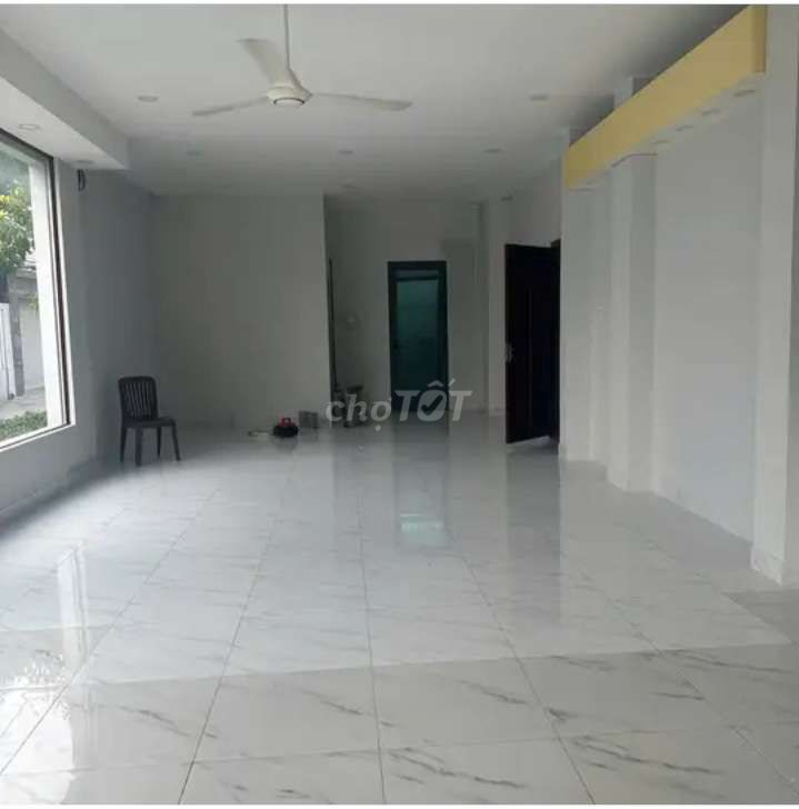 🏡🏡🏡 Cho thuê nhà Mặt Tiền mới xây dt 70m Nguyễn thị minh khai