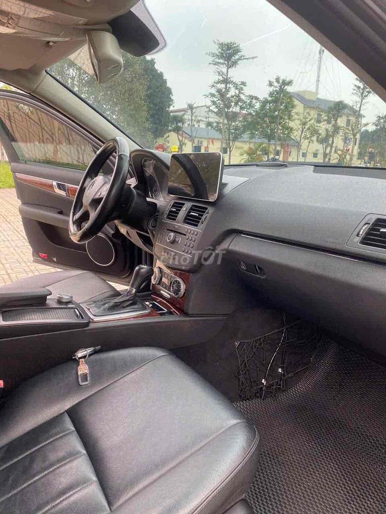Mercedes Benz C Class 2010 C250 CGI - 15000 km. Mua bán Ô tô tại Quận Long Biên Hà Nội được đăng bởi Lão Dương Gia hình 5