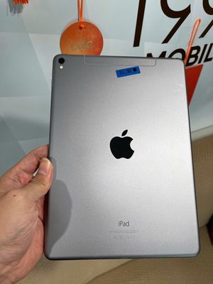 iPad Pro 9.7 bản  đủ cả wifi + 4G. Mua bán Máy tính bảng tại Quận Tây Hồ Hà Nội được đăng bởi Hàn Trâm