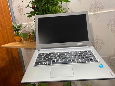Thanh lý laptop học tập game nhẹ giá rẻ. Mua bán Laptop tại Thị xã Tân Uyên Bình Dương được đăng bởi lê âu