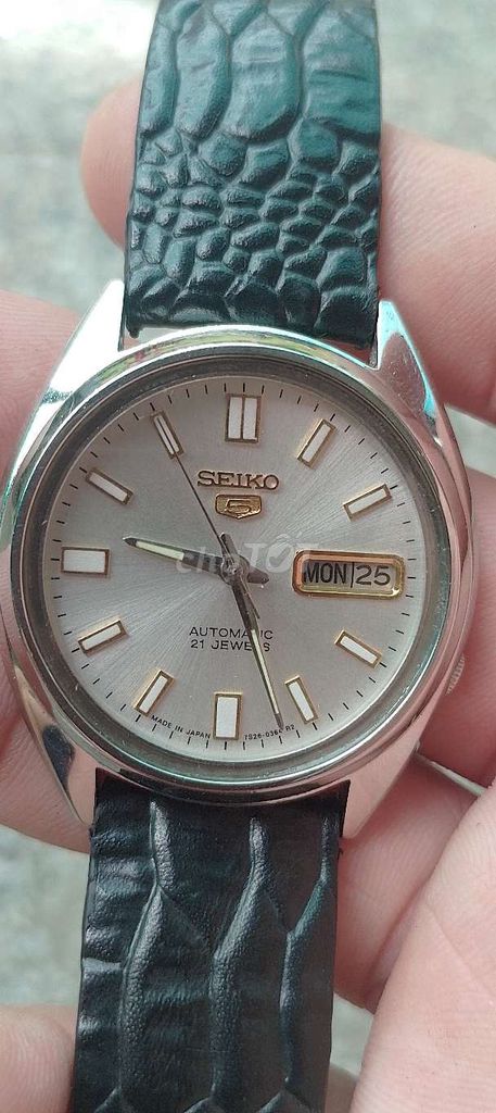 Đồng hồ đeo tay Seiko Nam 36mm Bạc. Mua bán Đồng hồ tại Huyện Hòa Thành Tây Ninh được đăng bởi Long Thien Long hình 1