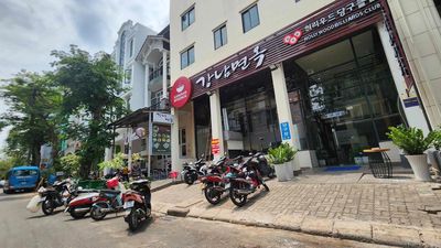 Cho thuê Cặp Nhà phố Kinh doanh 1 trệt, 3 lầu sàn trống