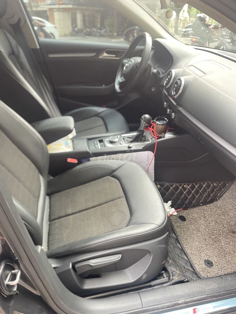 Audi A3 2013 - 84000 km. Mua bán Ô tô tại Quận Thanh Xuân Hà Nội được đăng bởi Tô Ngọc Trung hình 6