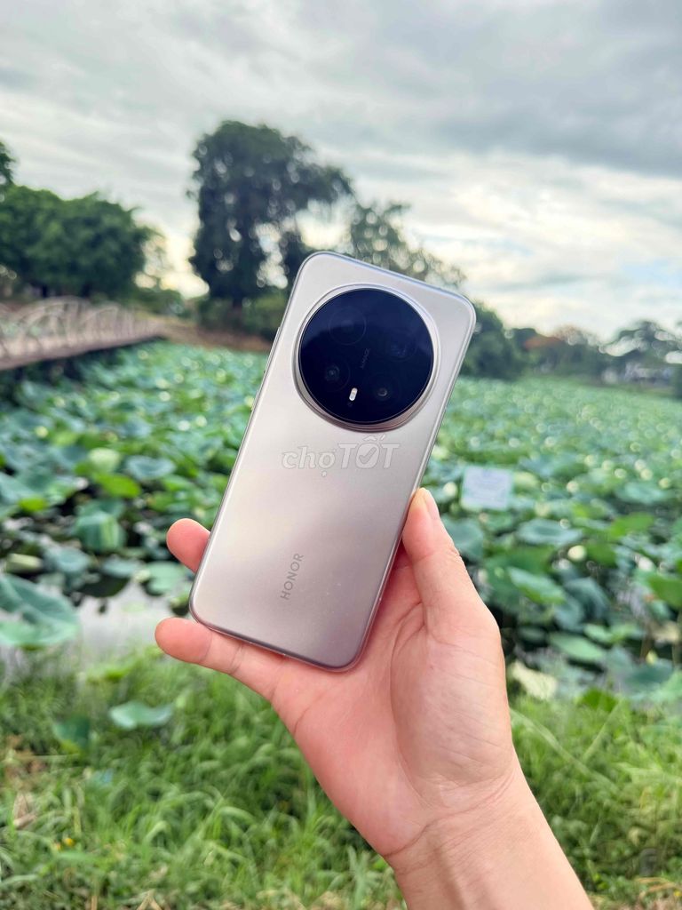 Honor Magic 8Pro 16/512 pin 100 đẹp 99%. Mua bán Điện thoại tại Thành phố Huế Thừa Thiên Huế được đăng bởi Vsmart Thu Mua Điện Thoại Laptop  hình 1