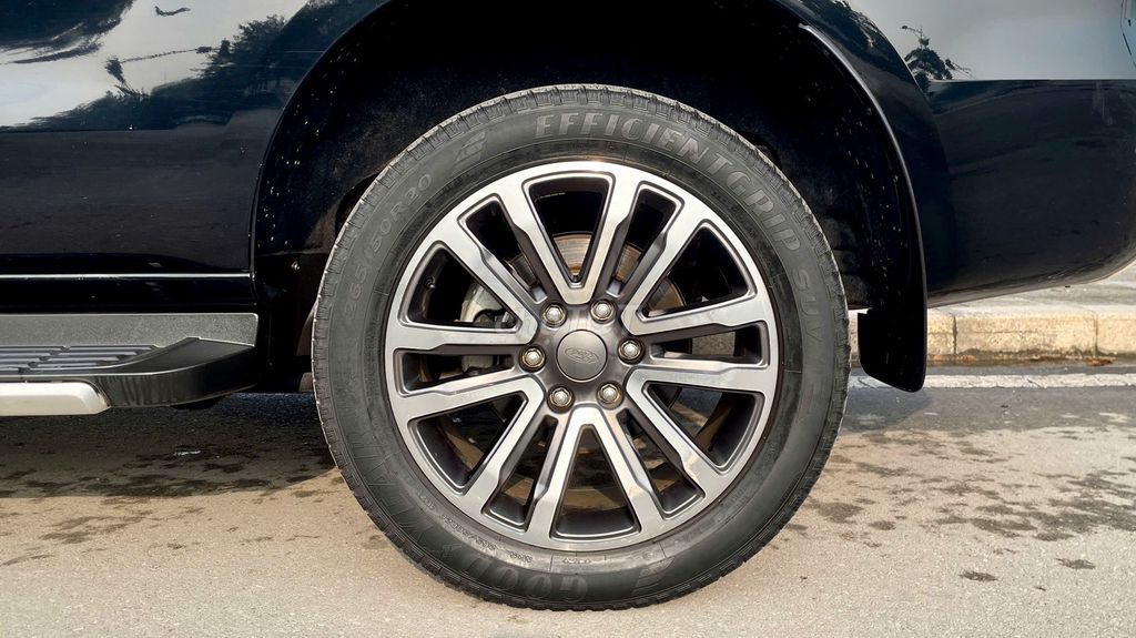 Ford Everest 2020 bản cao cấp 1 cầu giá 8xx. Mua bán Ô tô tại Quận Bắc Từ Liêm Hà Nội được đăng bởi Trung Auto 26 Phạm Văn Đồng hình 11