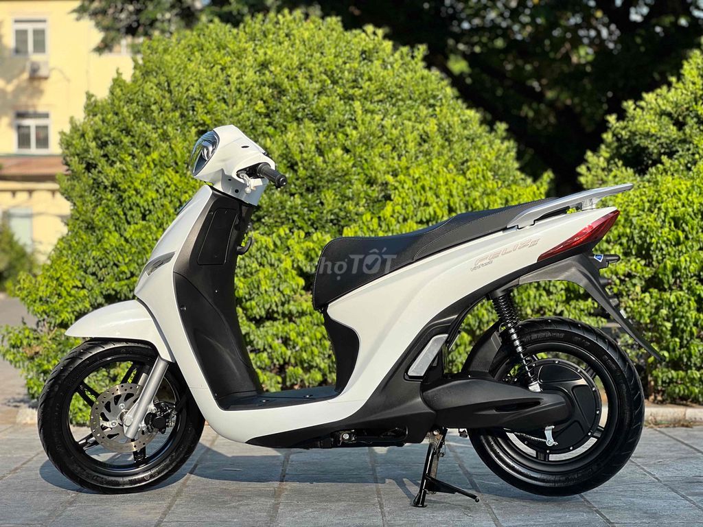 Vinfast Feliz II 2026 Trắng 2500km