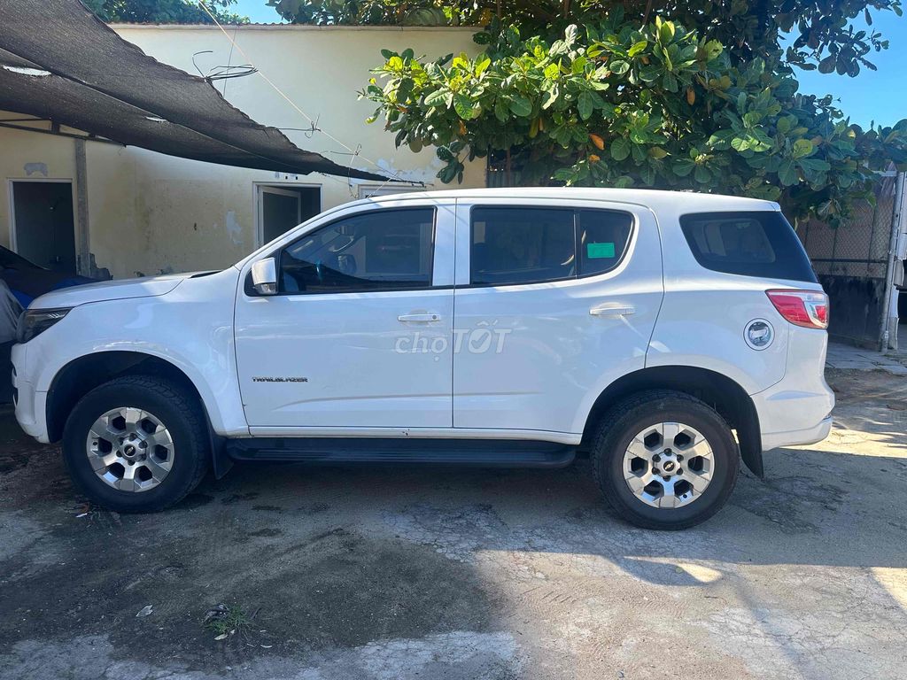 Chevrolet Trailblazer 2018 LT 2.5L VGT 4x2 AT. Mua bán Ô tô tại Quận Hải Châu Đà Nẵng được đăng bởi Hoàng Vũ hình 6