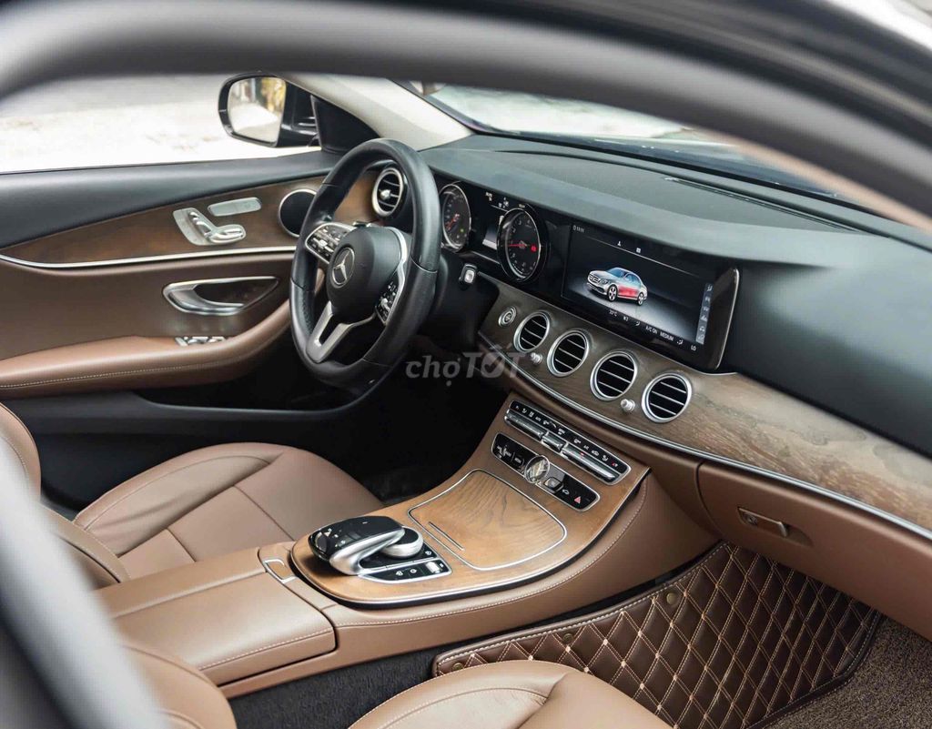 Mercedes E200 Model 2020 - Đen Nâu - 62.000 km. Mua bán Ô tô tại Quận 7 Tp Hồ Chí Minh được đăng bởi Thật Nguyễn LongAnh Auto hình 7