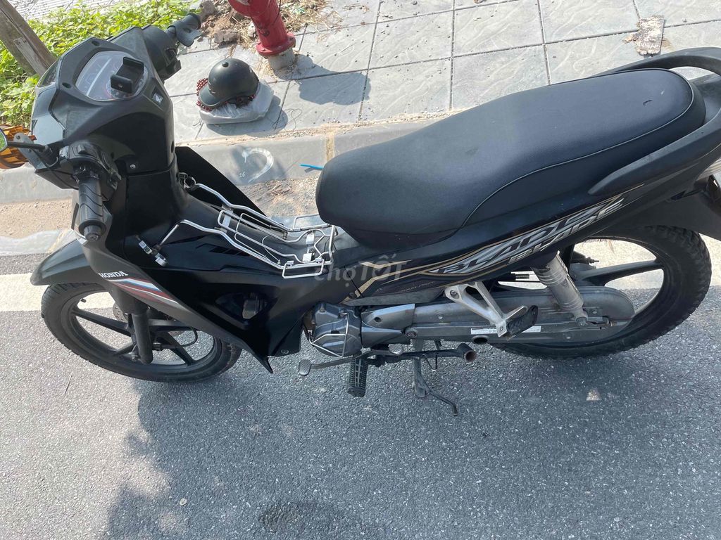 Bán xe lên đời Wave blade 2018 , máy nguyên zin. Mua bán Xe máy tại Huyện Đông Anh Hà Nội được đăng bởi abc hình 2