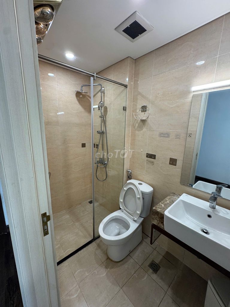 Cho thuê GoldSeason 47 Nguyễn Tuân 12,5 Triệu 64m² 2PN1VS Vào luôn