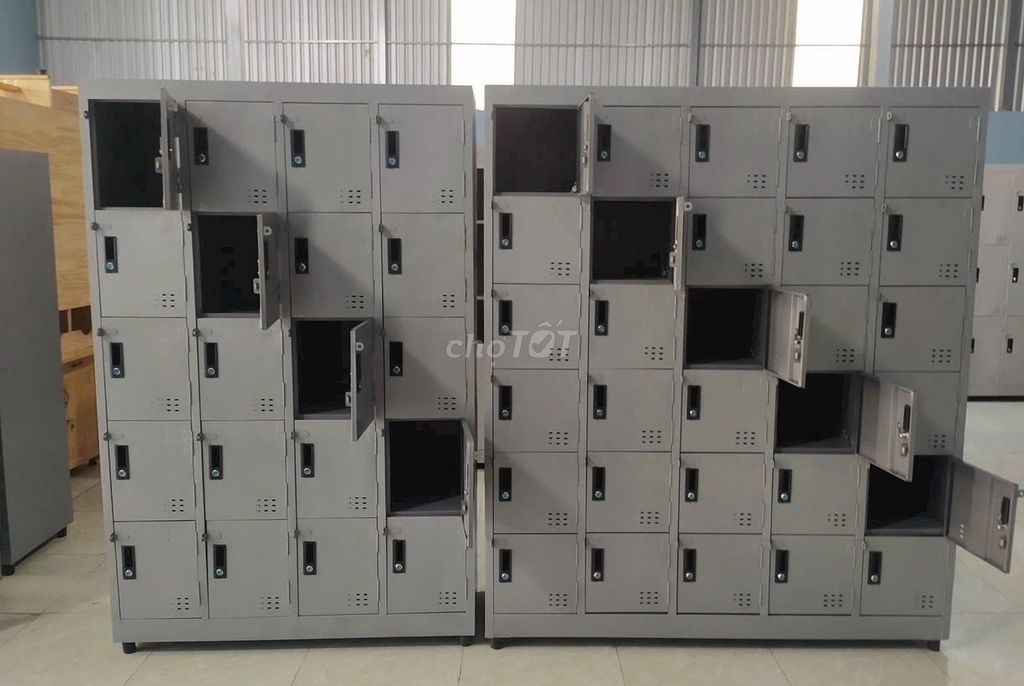 Tủ locKEr nhiều ngăn đựNG đồ.An toàn cho côNG nhân