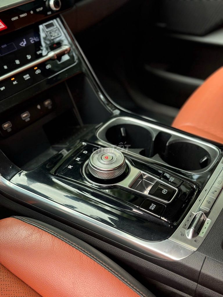 Kia Carnival 2022 Signature màu đỏ diesel. Mua bán Ô tô tại Quận Gò Vấp Tp Hồ Chí Minh được đăng bởi Xuân Trường hình 7