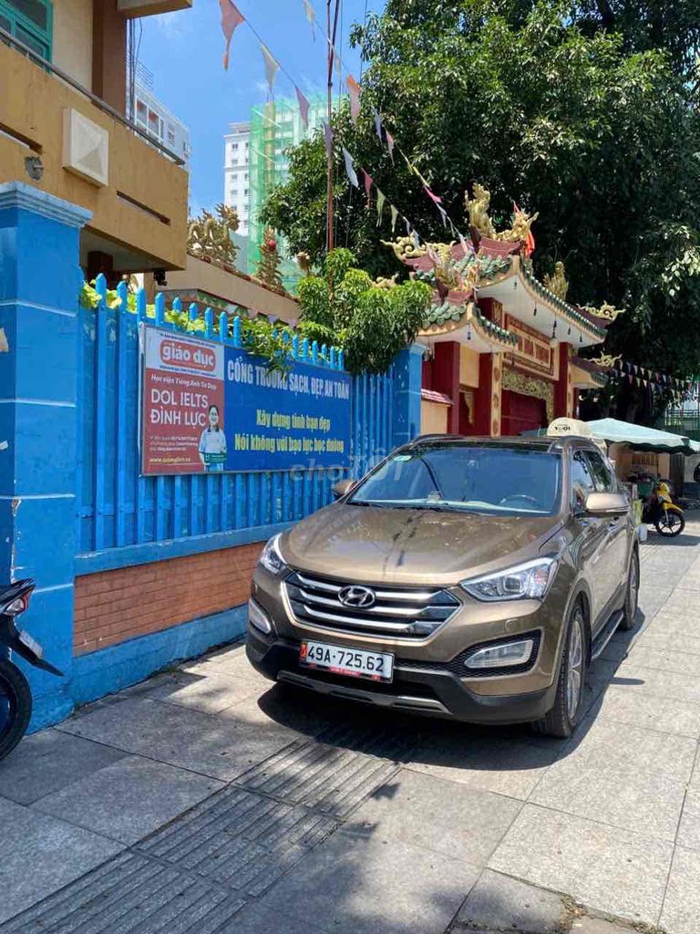 Hyundai Santa Fe 2015 2.4L 4WD - 43000 km. Mua bán Ô tô tại Quận Tân Phú Tp Hồ Chí Minh được đăng bởi Niên hình 1