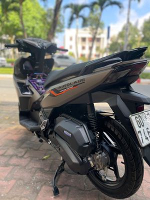 Honda Air Blade 125 2025 Nâu 1000 km. Mua bán Xe máy tại Thành phố Biên Hòa Đồng Nai được đăng bởi Phương nguyễn 