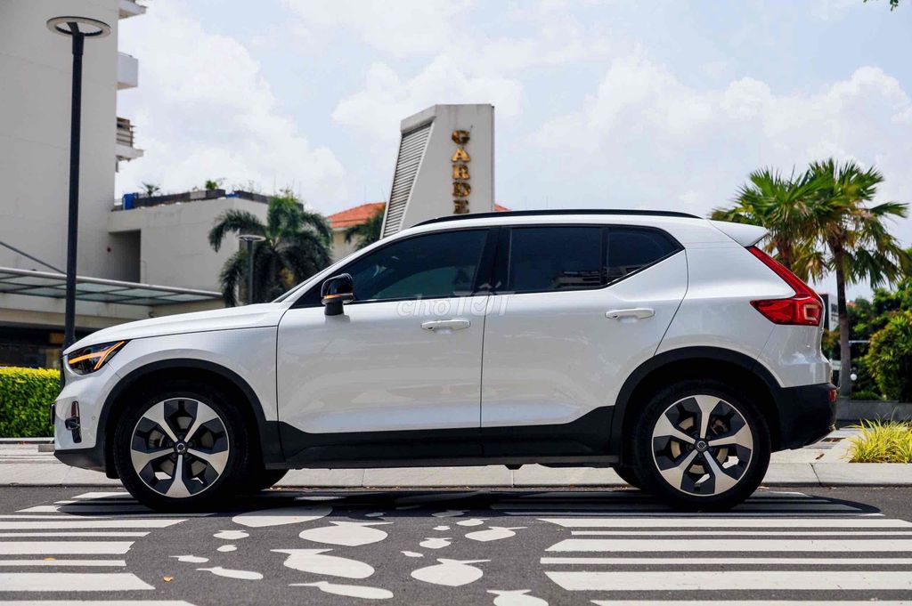 Volvo_XC40_B5_RDesign Model 2024 Bank 90%. Mua bán Ô tô tại Quận 7 Tp Hồ Chí Minh được đăng bởi PHÁT ĐẠT LUXURY CAR hình 5