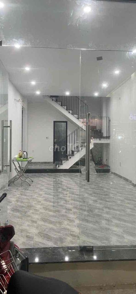 Аренда · 2 комн. · 100 м² · Quận Hải Châu, ул. Đường Lê Duẩn