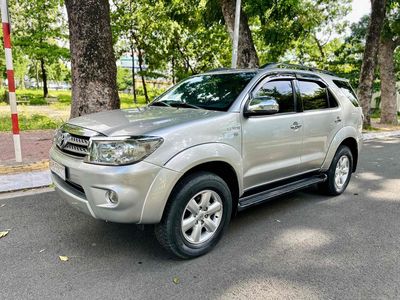Toyota Fortuner 2010 Xăng Tự động