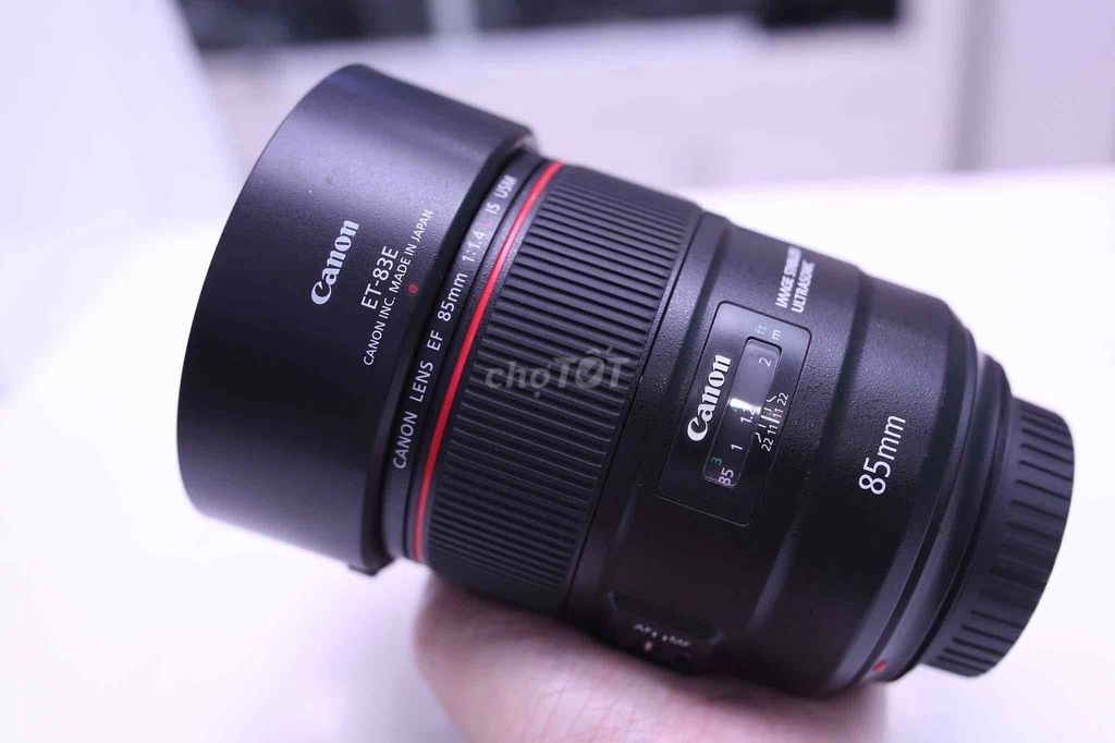 Ống kính Canon EF 85mm F1.4 L IS USM. Mua bán Máy ảnh, Máy quay tại Quận 10 Tp Hồ Chí Minh được đăng bởi Yến hình 1