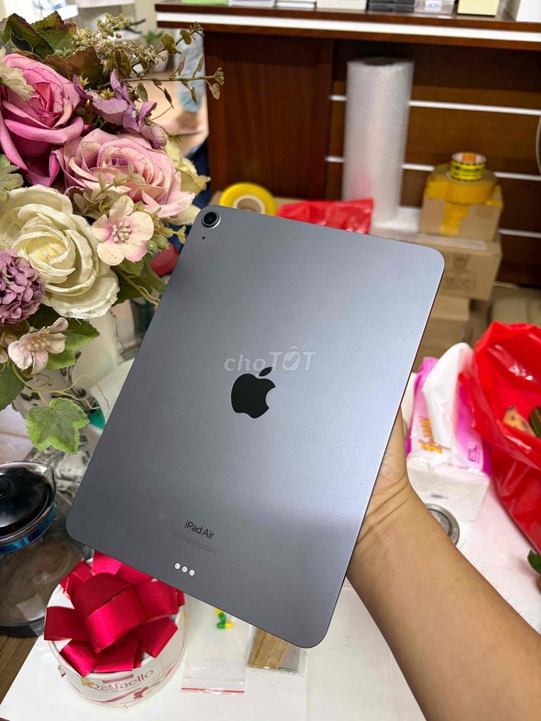 iPad Air 5 M1 256GB mau Gray -đẹp 99% likenew. Mua bán Máy tính bảng tại Quận Đống Đa Hà Nội được đăng bởi Tùng hình 1