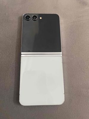 Samsung Zflip 5 256GB 8GB