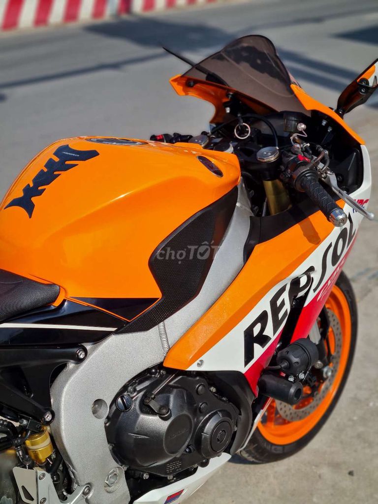 Honda CBR1000RR Repsol 2015 xe đẹp máy Zin êm .. Mua bán Xe máy tại Huyện Bình Chánh Tp Hồ Chí Minh được đăng bởi Minh  hình 5