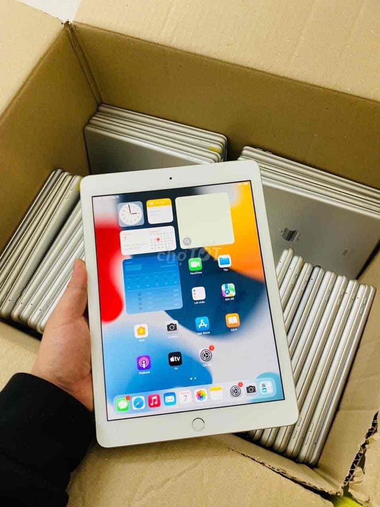 ipad gen 5-giá 2.200.000 / air 1 giá 1.200.000