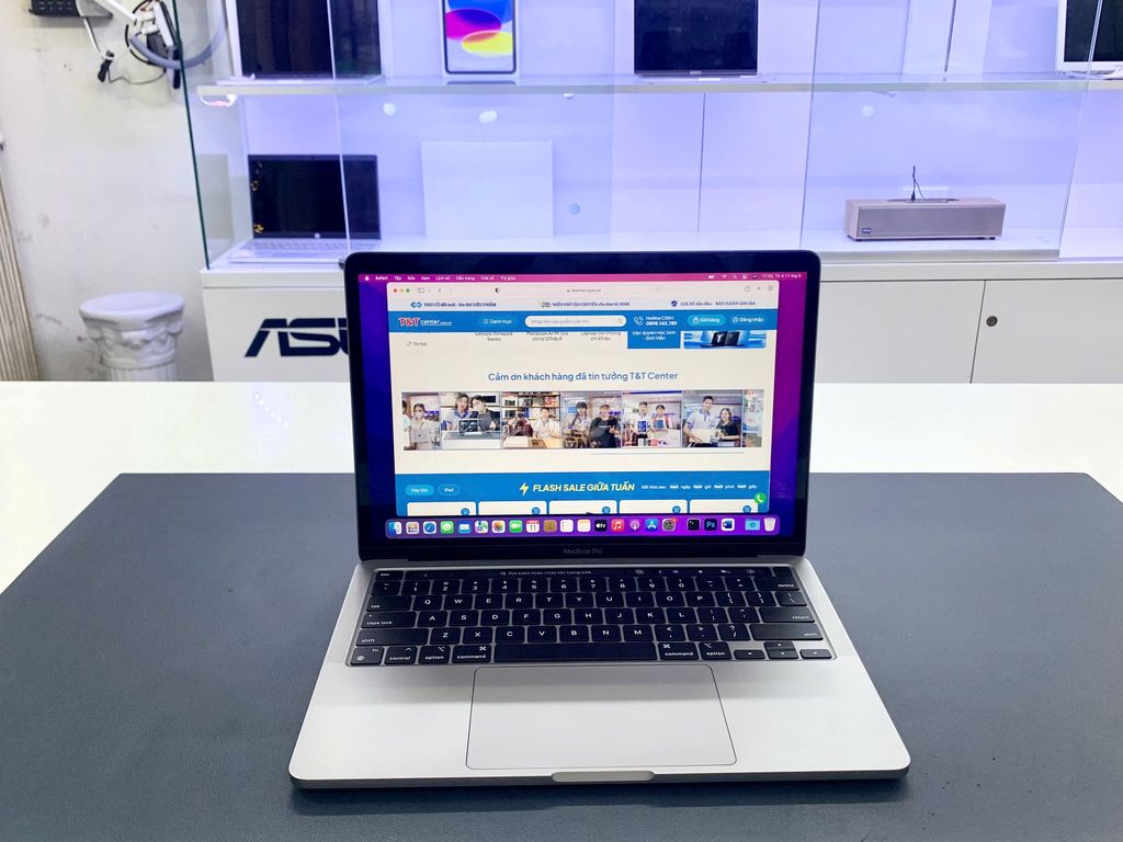 MACBOOK PRO M1 -13INCH 8GB\256GB -THIẾT KẾ -ĐỒ HỌA