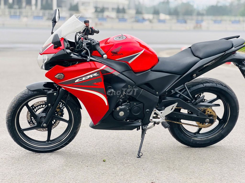 HONDA CBR 150 NHẬP THÁI NGUYÊN ZIN BIỂN 29. Mua bán Xe máy tại Quận Nam Từ Liêm Hà Nội được đăng bởi MAI HÒA hình 6