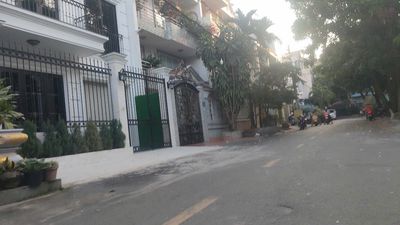 Siêu rẻ nhà 3 lầu HXH 8m thông kinh doanh sầm uất chỉ có 9 tỷ! Quá rẻ. Mua bán Nhà ở tại Quận Gò Vấp Tp Hồ Chí Minh được đăng bởi Hồng Ân