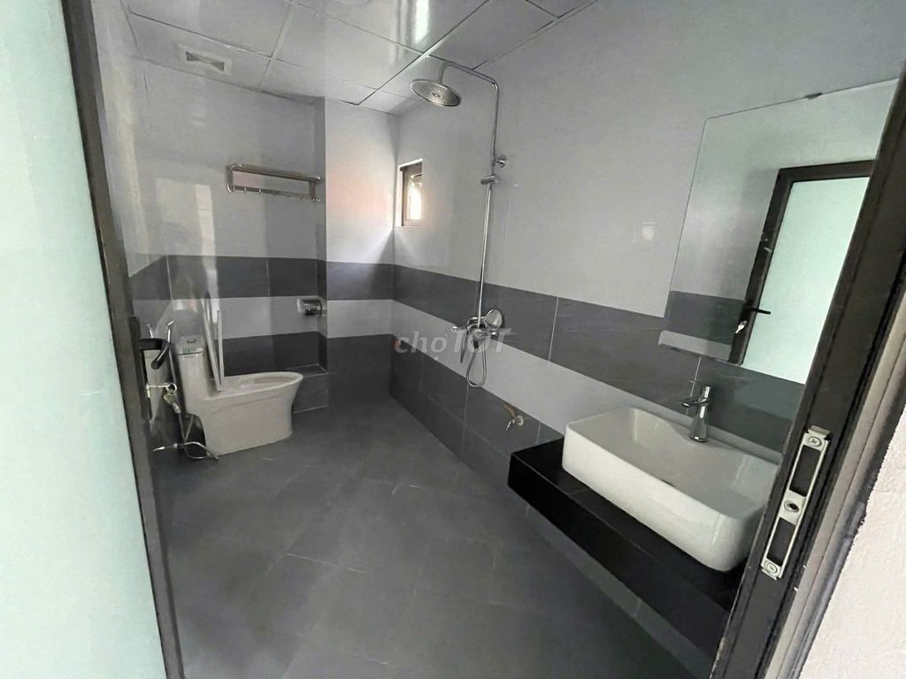 Cho thuê nhà ở Ngọc Trục, Đại Mỗ 30m2 5 tầng nhà mới giá 11 triệu/th