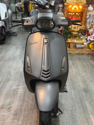 Vespa sprint 2016 bạc pocher siêu đẹp nợ xấu 13tr. Mua bán Xe máy tại Quận Thanh Khê Đà Nẵng được đăng bởi Xe Máy Cũ Hải Nguyễn