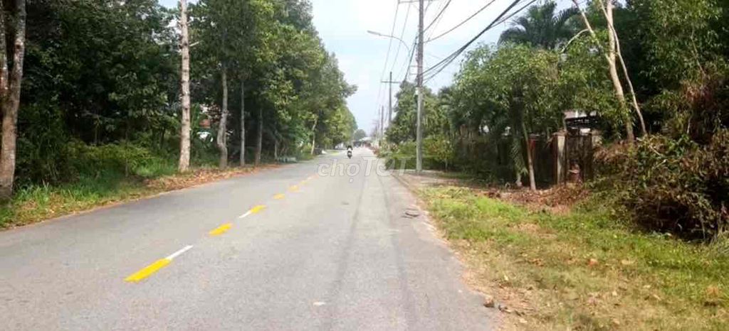 Bán đất full thổ cư đường Phú Thuận, trung tâm UBND xã Phú Mỹ Hưng