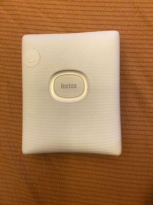 MÁY INSTAX SQUARE LINK MÀU TRẮNG XÁM. Mua bán Máy ảnh, Máy quay tại Quận Bình Thạnh Tp Hồ Chí Minh được đăng bởi Nguyễn Yến Khoa