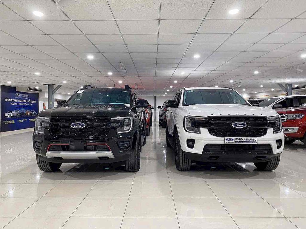 𝐅𝐎𝐑𝐃 𝐑𝐀𝐍𝐆𝐄𝐑 - 𝐁𝐀̉𝐍 𝐋𝐈̃𝐍𝐇 𝐓𝐑𝐄̂𝐍 𝐌𝐎̣𝐈 𝐂𝐔𝐍𝐆 Đ𝐔̛𝐎̛̀𝐍𝐆. Mua bán Ô tô tại Quận 3 Tp Hồ Chí Minh được đăng bởi QUỐC TRUNG FORD hình 7