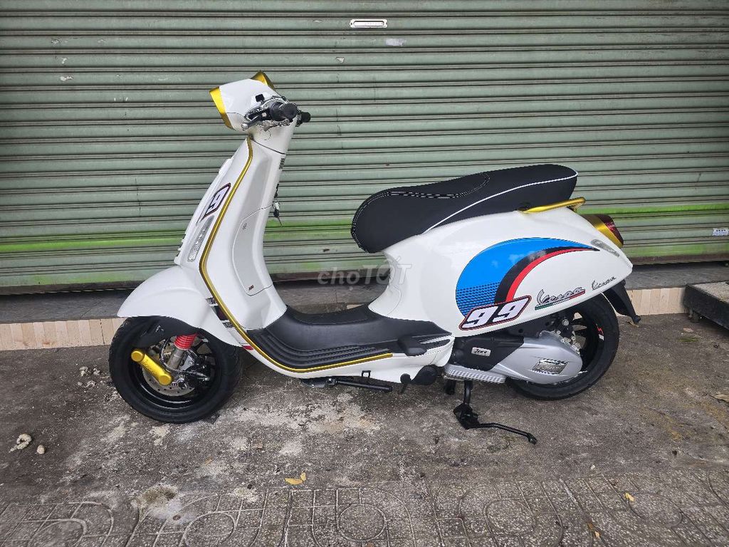 Vespa Sprint 150. Mua bán Xe máy tại   được đăng bởi Lương Bằng hình 4