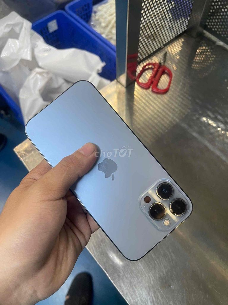 iPhone 13 Pro Max GL 15lock hoặc Adroi. Mua bán Điện thoại tại Huyện Đức Hòa Long An được đăng bởi a tuans𓆤 hình 1