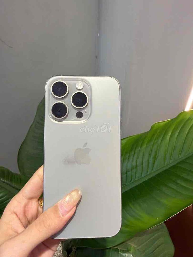 Apple iPhone 15 Pro Max 256GB Xám titan. Mua bán Điện thoại tại Quận Ngũ Hành Sơn Đà Nẵng được đăng bởi Tài Ngô hình 1