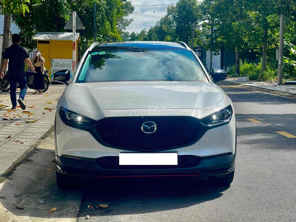 Mazda CX-30 Premium 2024 Белая 11.000 км