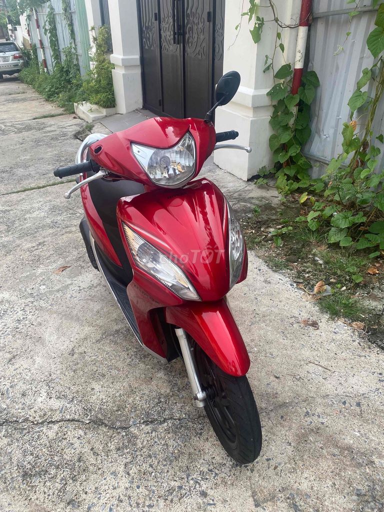 Honda Vision fi 2011 красный серебристый