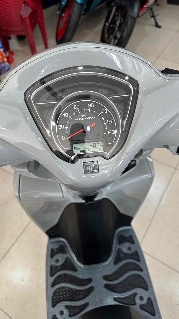 Honda Vison 2025.odd 300km.odd300km.Chính chủ.BS49. Mua bán Xe máy tại Quận 6 Tp Hồ Chí Minh được đăng bởi Cửa Hàng Xe Máy Hoà Bùi hình 9