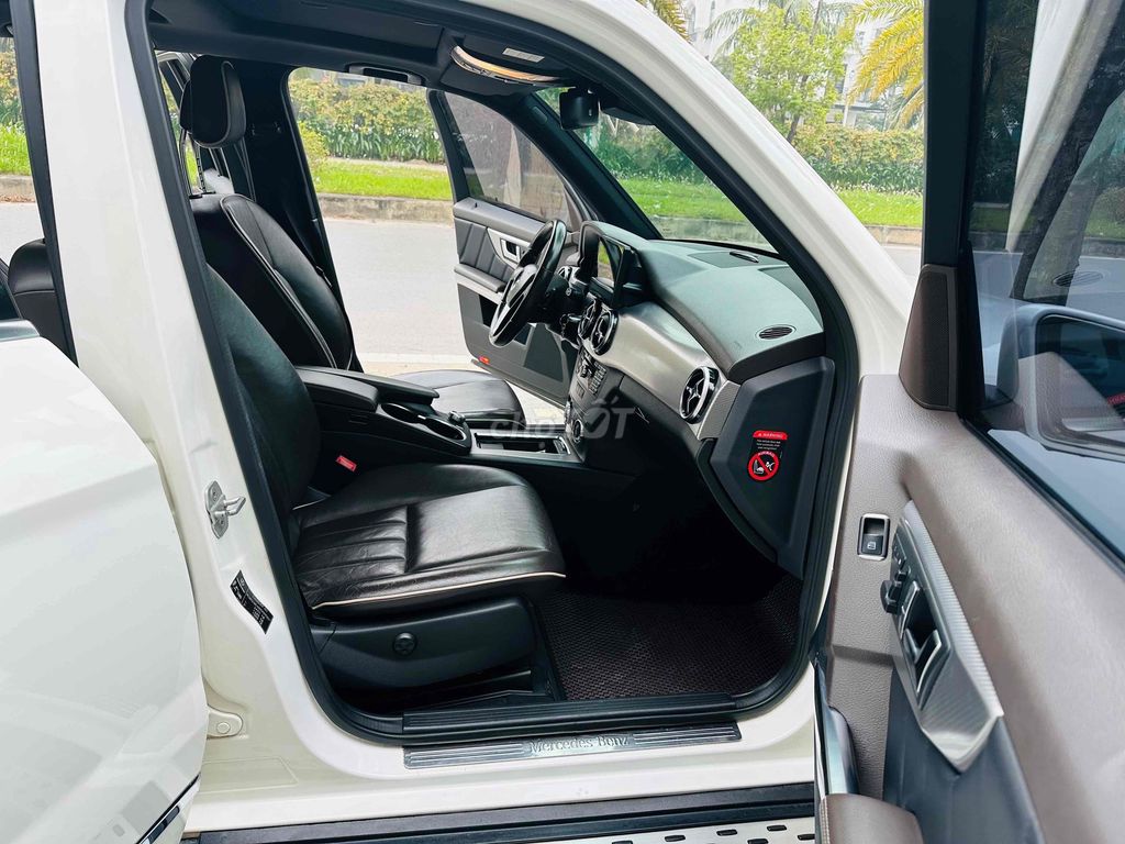 Mercedes-Benz GLK 220CDI 2013 Sport. Mua bán Ô tô tại Quận Long Biên Hà Nội được đăng bởi Em Minh hình 8