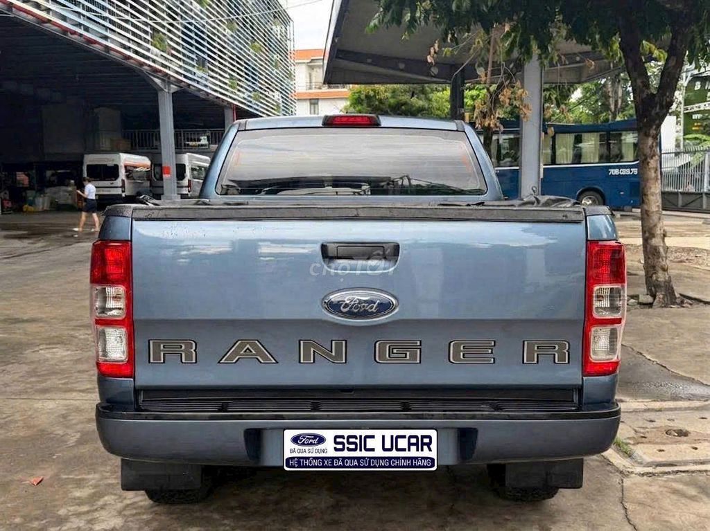 Ford Ranger XLS 2.2L MT 2018 серо-стальной, Таиланд