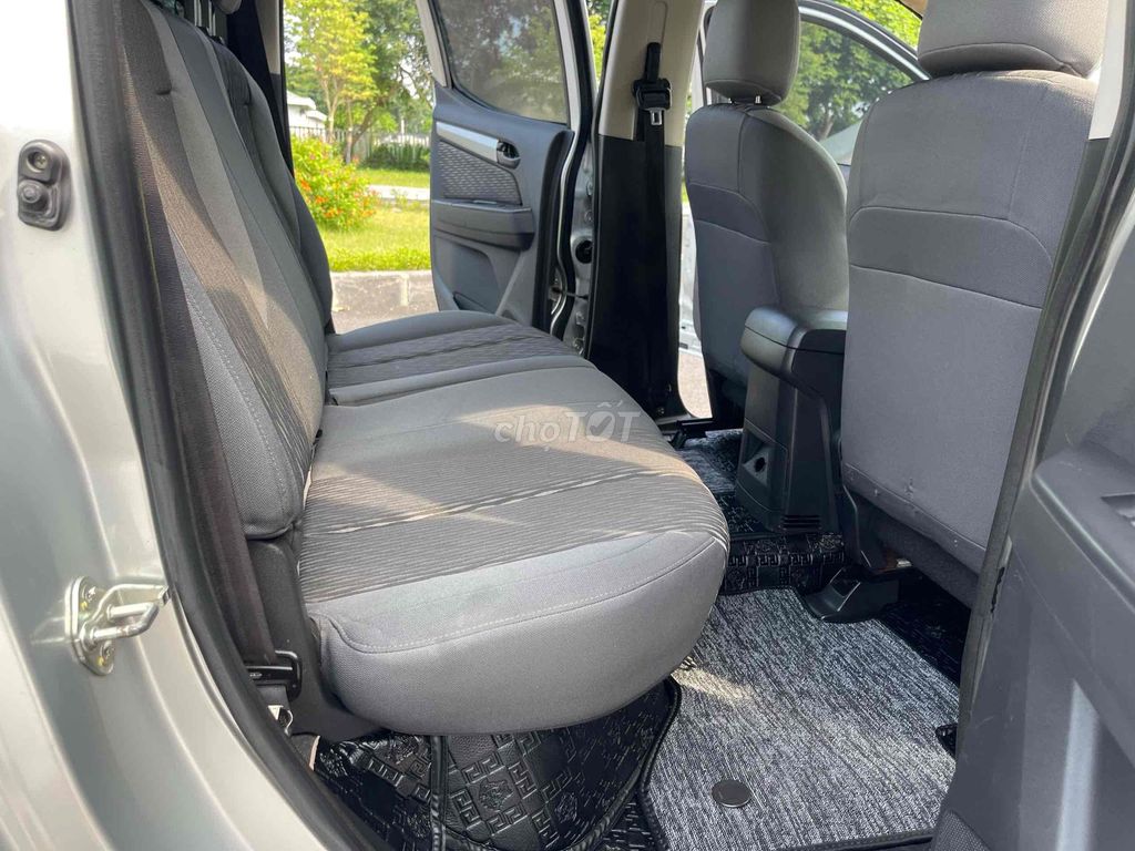 Chevrolet Colorado 2015 LT 2.5L 4x4 MT - 135000 km. Mua bán Ô tô tại Huyện Mang Yang Gia Lai được đăng bởi Lê Thành hình 8