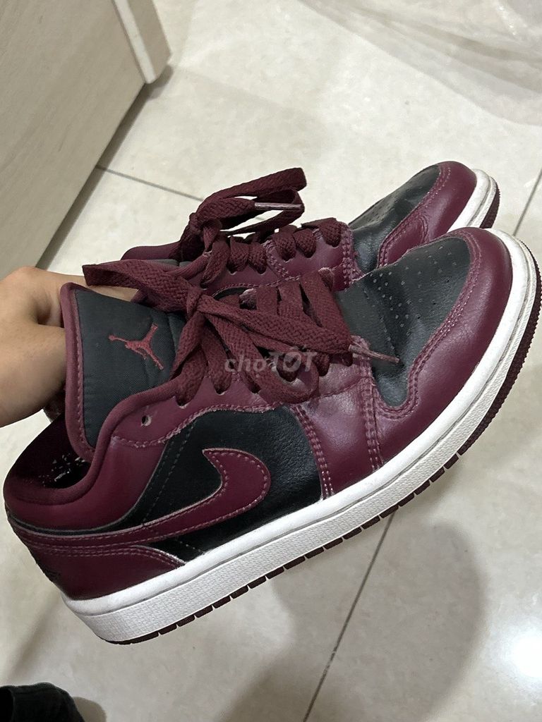 Giày thể thao Nike Jordan 1 Low size 36 Việt Nam. Mua bán Giày dép tại Thành phố Nha Trang Khánh Hòa được đăng bởi Aika Tekinaeva hình 1