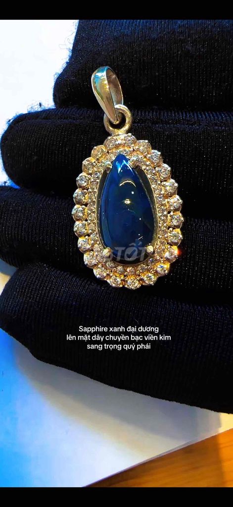 đá quý Sapphire xanh đại dương lên mặt dây chuyền