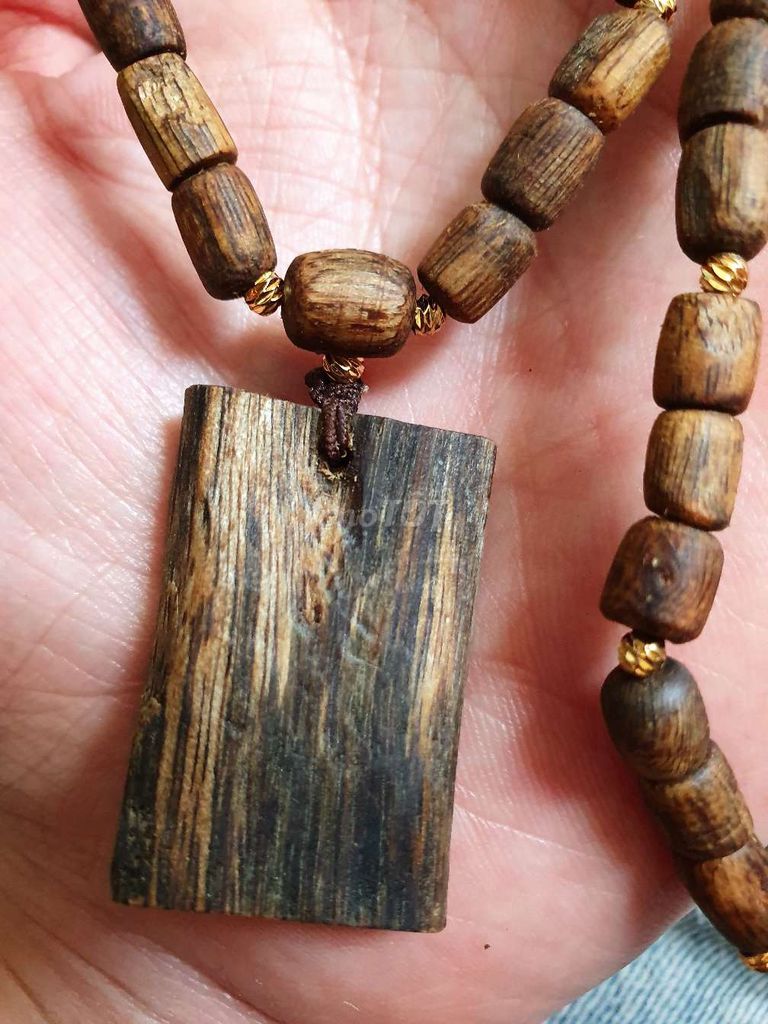 Dây chuyền trầm hương kỳ mùi thơm sống ngọt