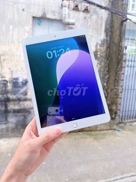 Máy tính bảng Apple iPad Gen 7 Bạc. Mua bán Máy tính bảng tại Quận 1 Tp Hồ Chí Minh được đăng bởi Hội Đồ Điện Tử hình 1