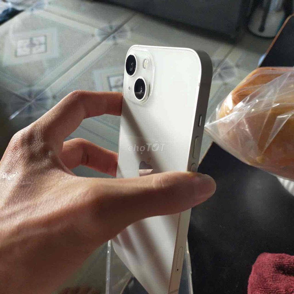 Apple iPhone 13 Trắng. Mua bán Điện thoại tại Huyện Trảng Bom Đồng Nai được đăng bởi Nguyen Soa Đô Lương hình 1